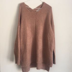 Pink oversized Sweater. Size Medium